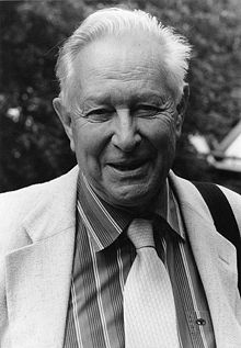 М. Мументалер