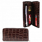 коричневый