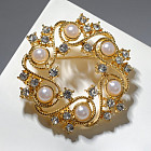 Брошь «Жемчужная карусель»