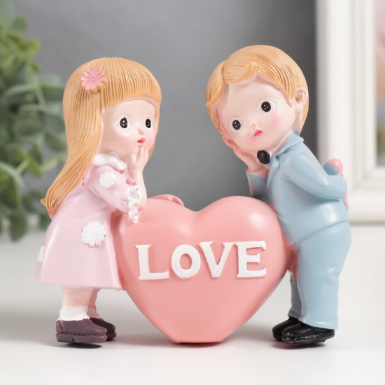 Сувенир «Малыши с сердечком»