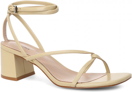 Босоножки женские