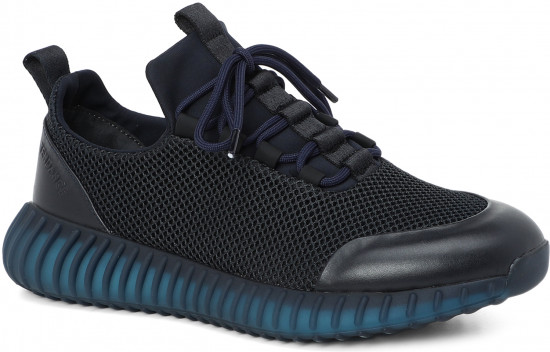 Кроссовки женские