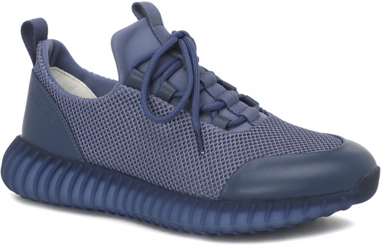 Кроссовки женские