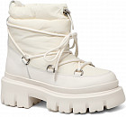 молочно-белый