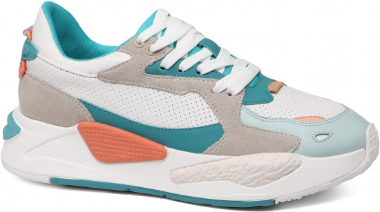 Кроссовки женские