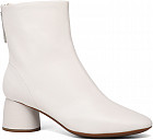 молочно-белый