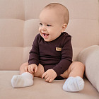 коричневый