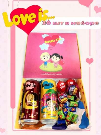 Подарочный набор сладостей «Love is»