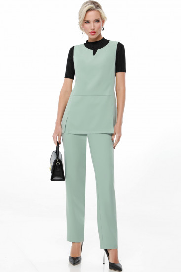 Костюм женский