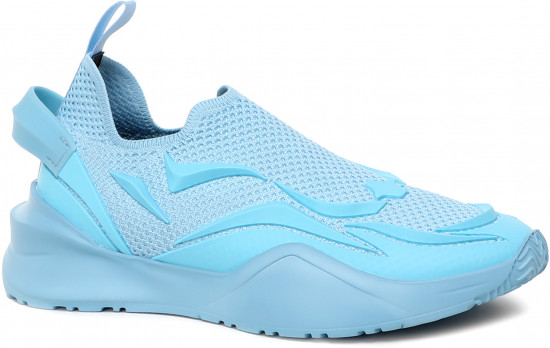 Кроссовки женские