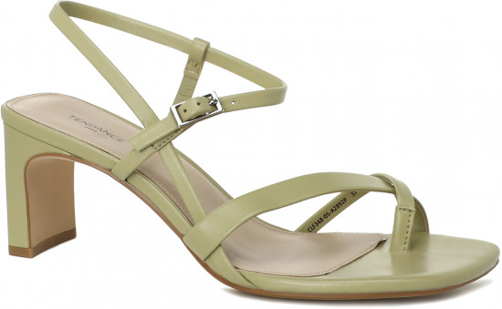 Босоножки женские