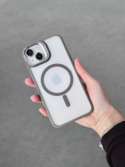Чехол на iPhone 14 Pro с подставкой