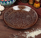 коричневый