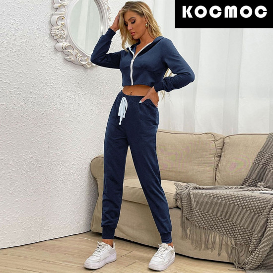 Костюм женский спортивный
