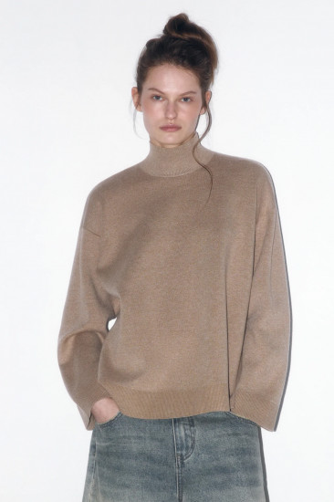 Свитер женский
