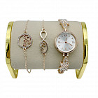 золотистый