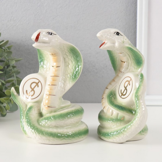 Набор фигурок сувенирных «Кобры с монетами»