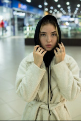 Капор женский