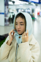 Капор женский