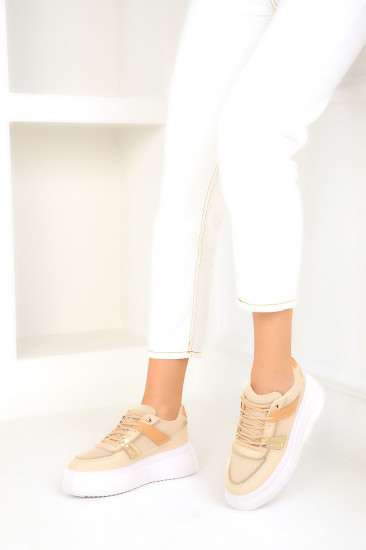 Кроссовки женские