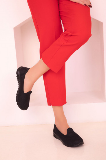 Кроссовки женские