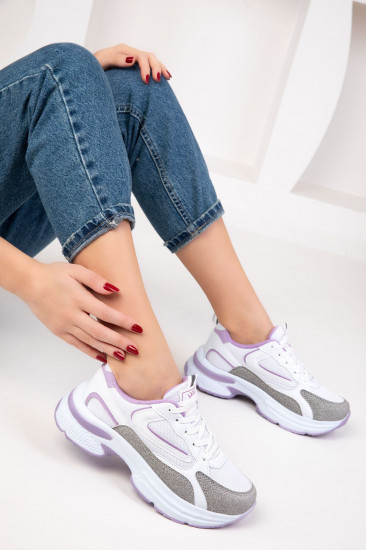 Кроссовки женские