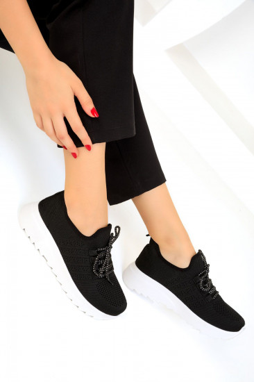 Кроссовки женские