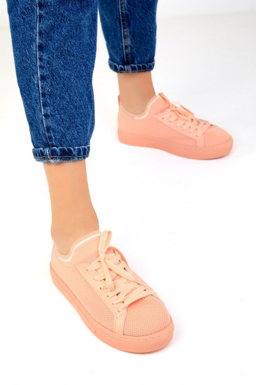 Кроссовки женские