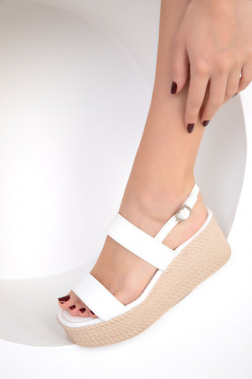 Босоножки женские