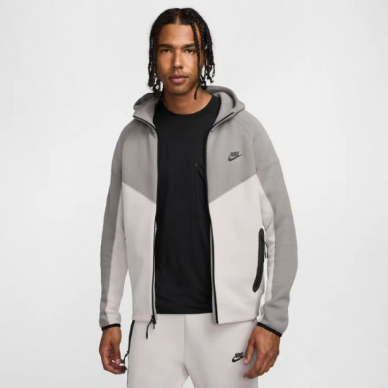 Толстовка мужская Sportswear Tech Fleece Windrunner