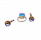 золотистый