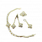 золотистый