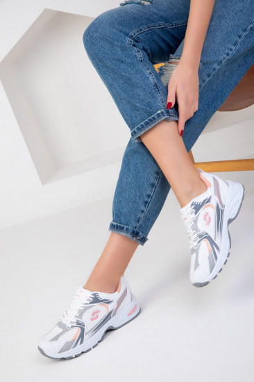 Кроссовки женские