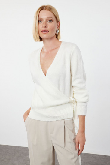 Свитер женский