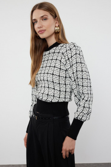 Свитер женский