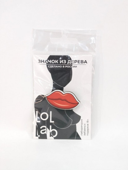 Значок ECO из дерева LOL LAB «Lips»