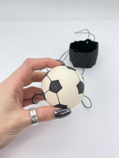 Мячик-антистресс на резинке «Football»