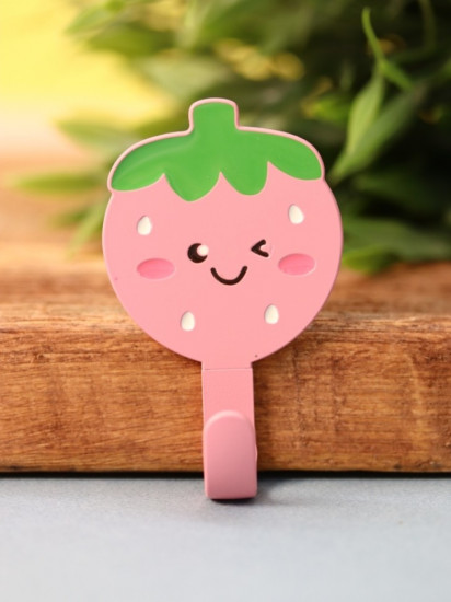 Крючок самоклеящийся «Nice strawberry»