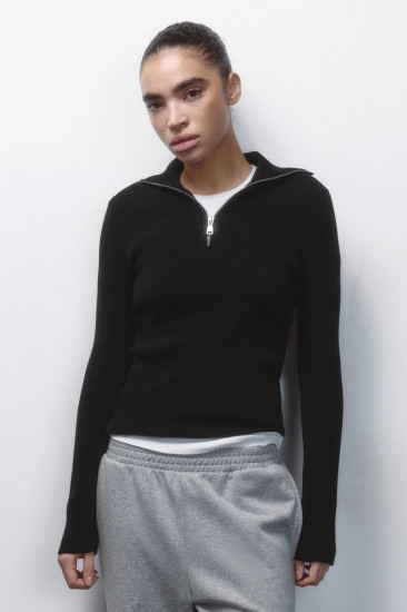 Свитер женский