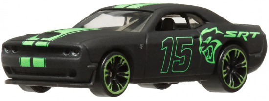 Коллекционная машинка «15 Dodge Challenger SRT Hellcat»