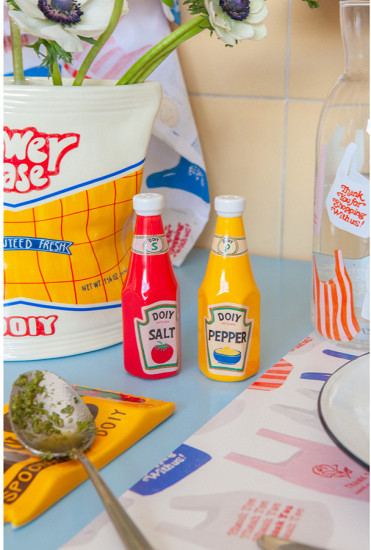 Набор из солонки и перечницы «Corner Shop, Ketchup Mustard»