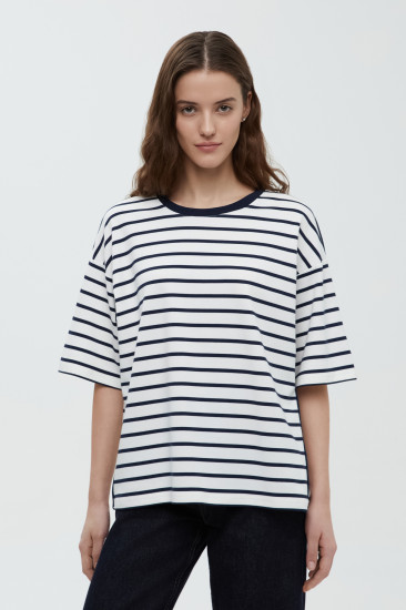 Футболка женская в полоску свободного силуэта