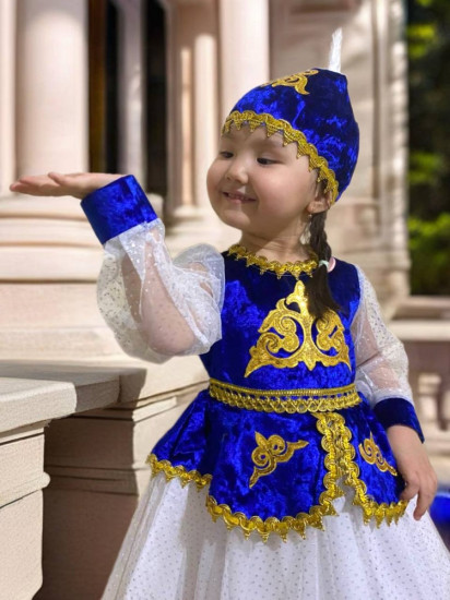 Казахский национальный костюм для девочки