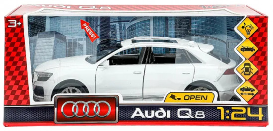 Машина «Audi Q8»