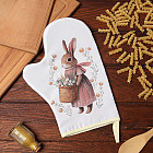 Варежка-прихватка «Зайчиха»