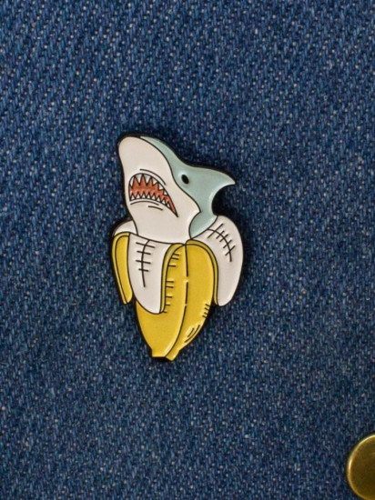 Значок «Banana shark»