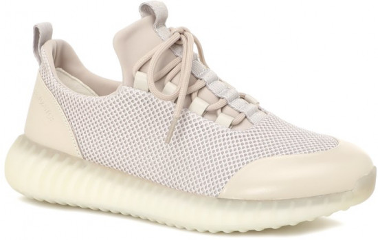 Кроссовки женские