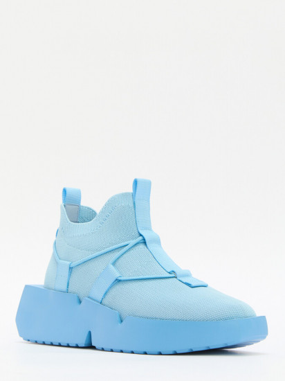 Кроссовки женские