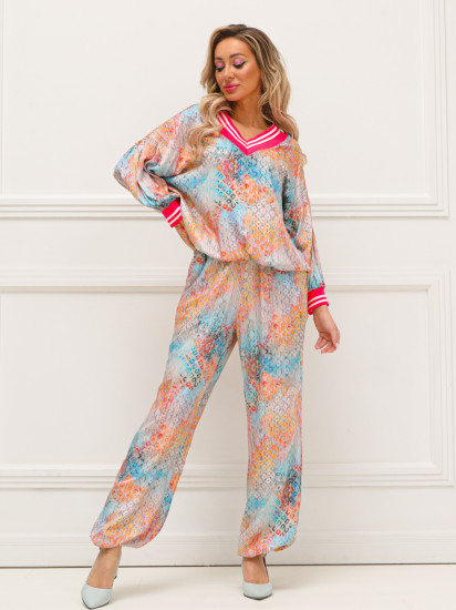 Костюм женский