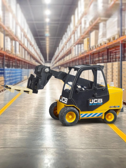 Машинка «Погрузчик JCB с паллетой»